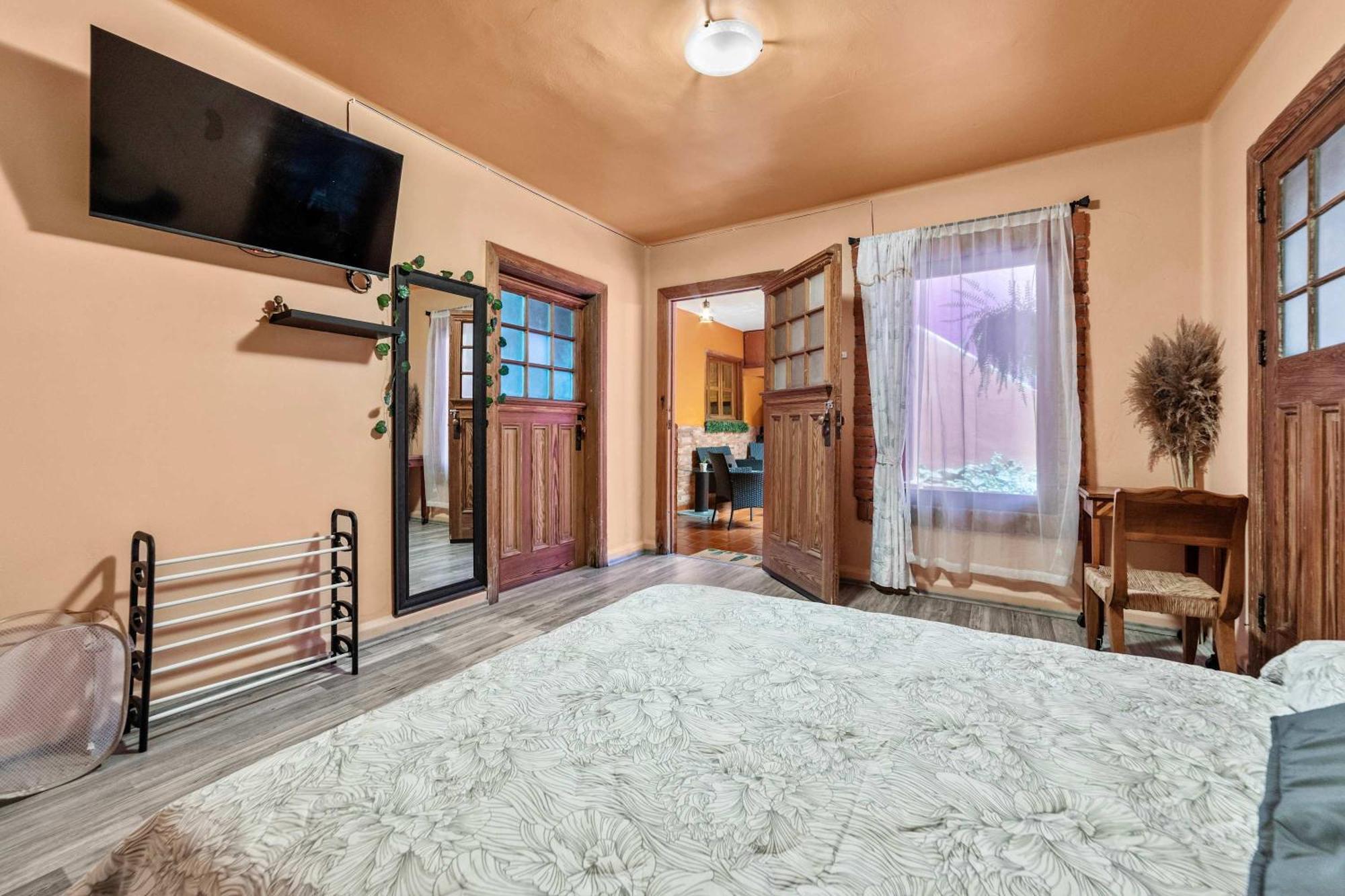 Charming 2-Bedroom Retreat In Lomas De Bezares Mexico City Exteriör bild